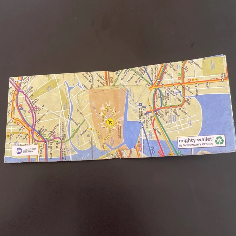 MTA  bifold wallet